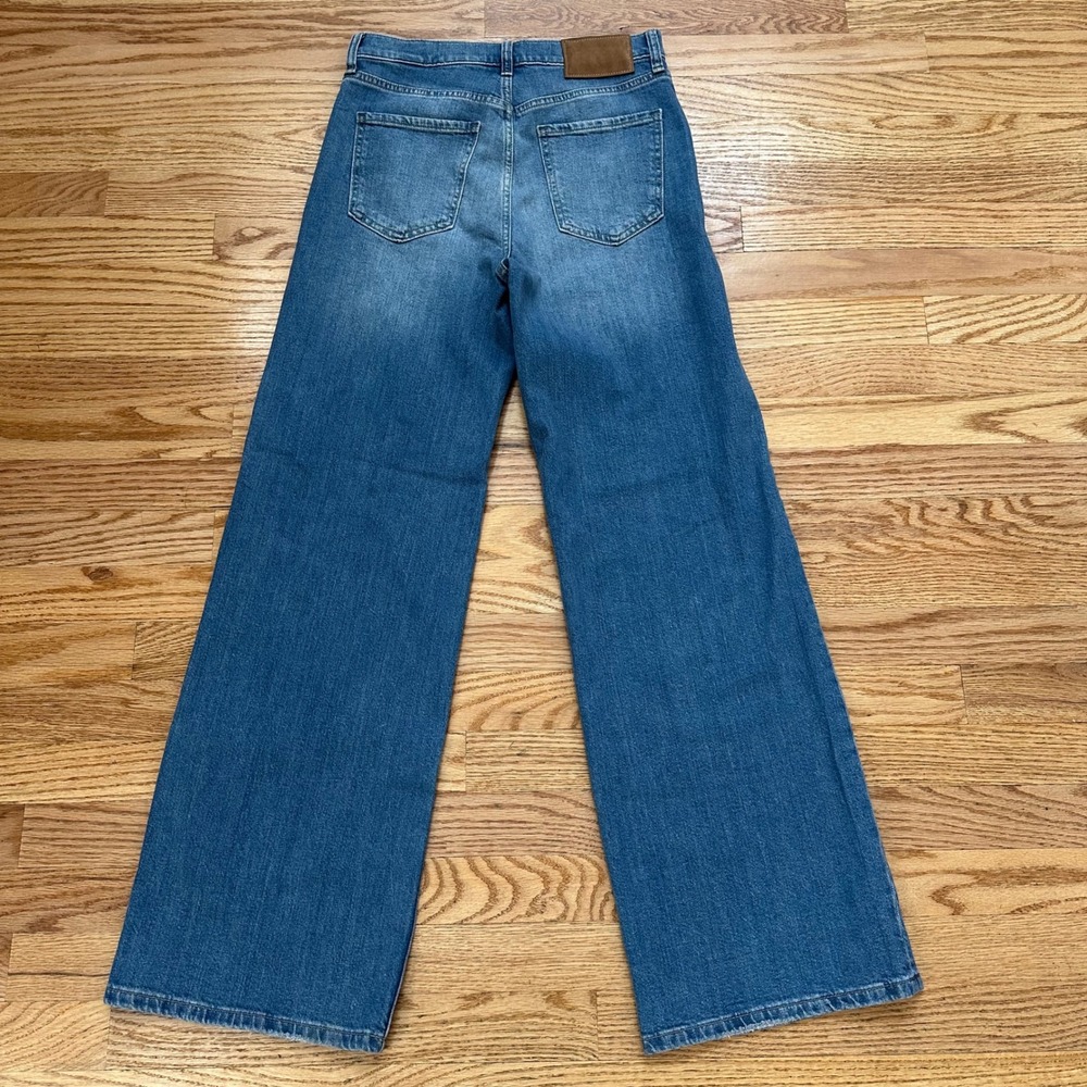 Banana Republic Icon Classic High Wide
Leg Jeans Medium Wash Size 26 - Picture 8 of 13